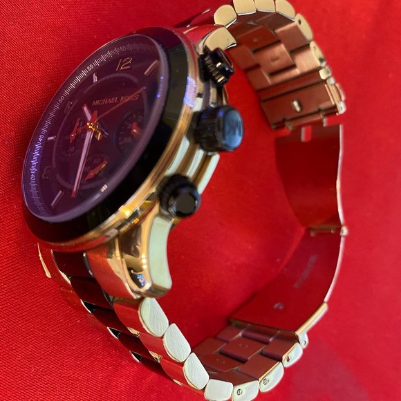 MICHAEL KORS Runway Chronograph Black Dial Gold-Tone Men's Watch - Picture 3 of 4